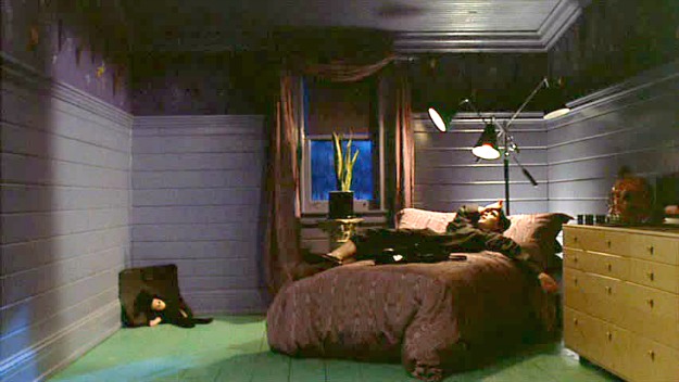 Winona Ryder\'s bedroom in Beetlejuice