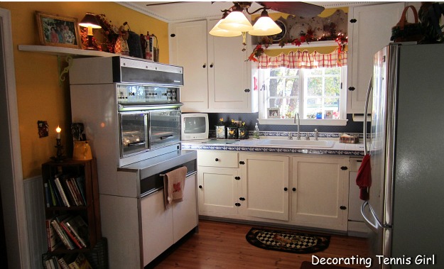 Kitchen and Cabinetry in Robin\'s vintage kitchen