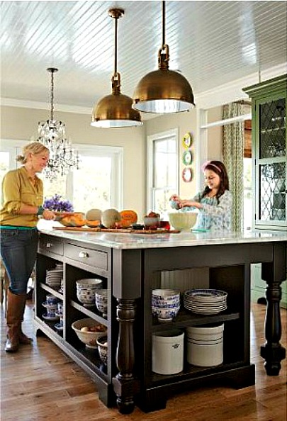 Edie Wadsworth\'s kitchen island in Better Homes and Gardens