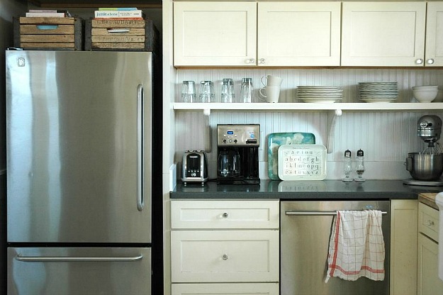 beadboard backsplash Rie's kitchen