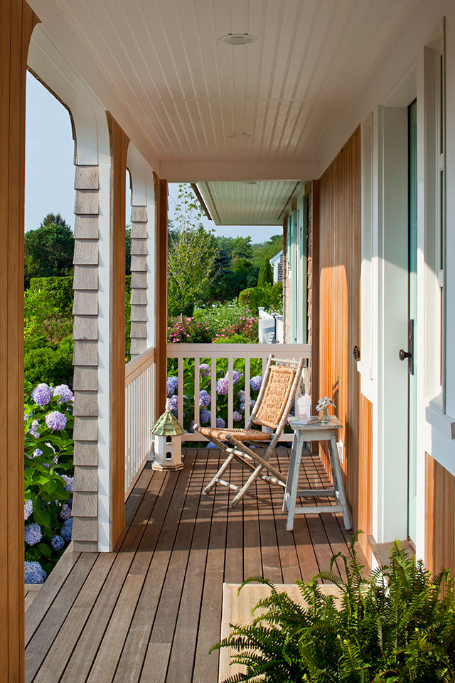 A Shingle Style House On Cape Cod With Aqua Shutters Hooked On Houses