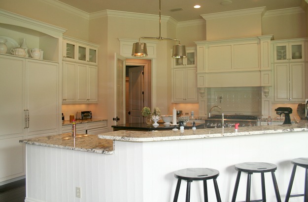 Lori's white kitchen