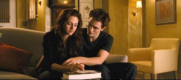 edward and bella in the cottage