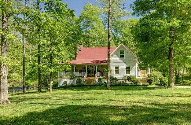 Leipers Fork Farmhouse Tennessee VRBO (8)