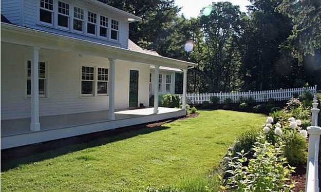 A Country Farmhouse for sale in Oregon (1)