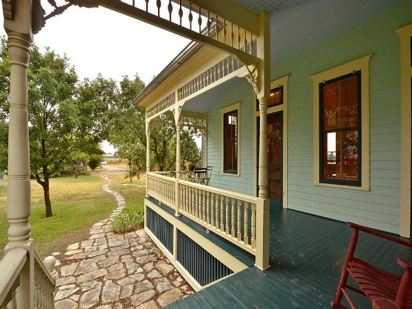 10801-Schmidt-Lane Texas restored farmhouse for sale (3)