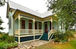 A Small Texas Farmhouse Built in 1895