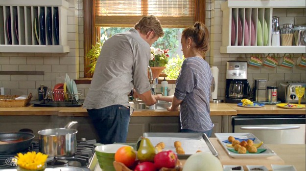 Savi's kitchen on TV show Mistresses ABC (4)