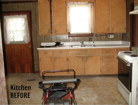 bungalow kitchen BEFORE