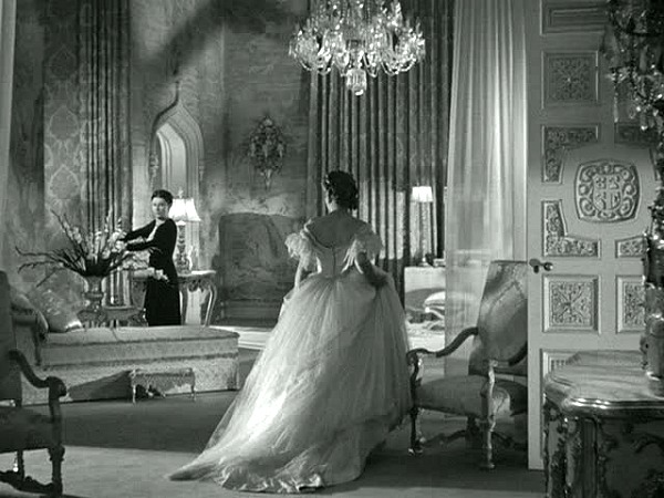 Rebecca's grand bedroom in the classic film 2