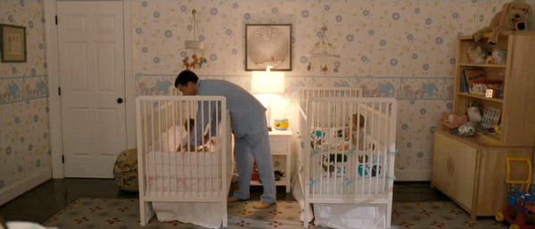 Nursery for twins in The Change-Up movie