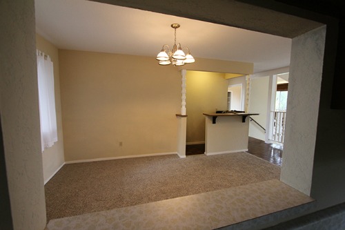 dining area before remodel