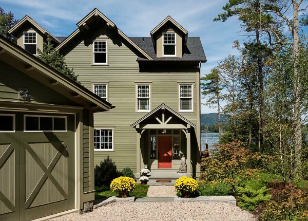 front exterior of Lake House in Connecticut by Crisp Architects 