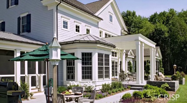 back exterior of modern farmhouse