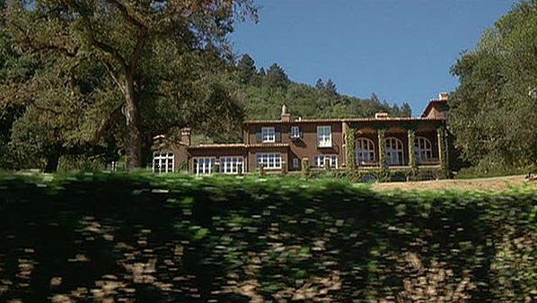 exterior of Dennis Quaid\'s Napa Valley ranch in the Parent Trap movie