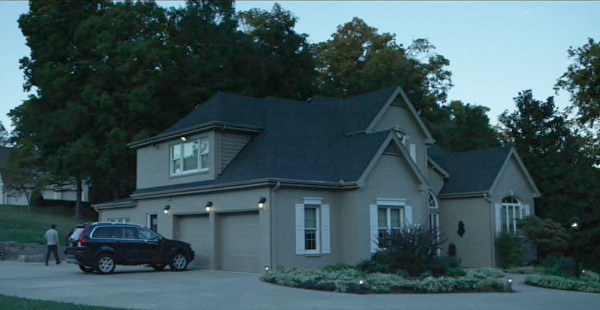 front exterior and garage doors of Gone Girl movie house