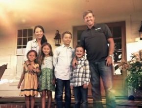 Chip and Joanna Gaines and Kids in Fixer Upper Credits
