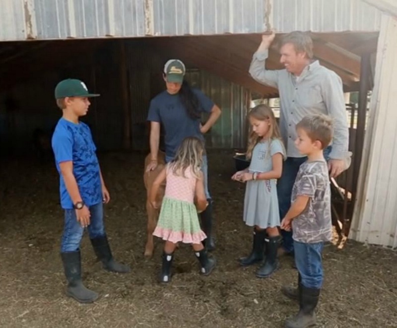 Gaines family on the farm Fixer Upper screenshot