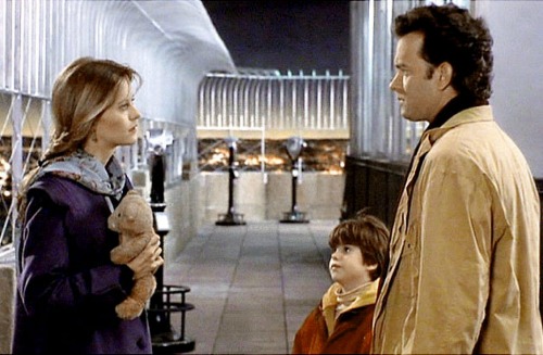 Meg Ryan and Tom Hanks in "Sleepless in Seattle" | hookedonhouses.net