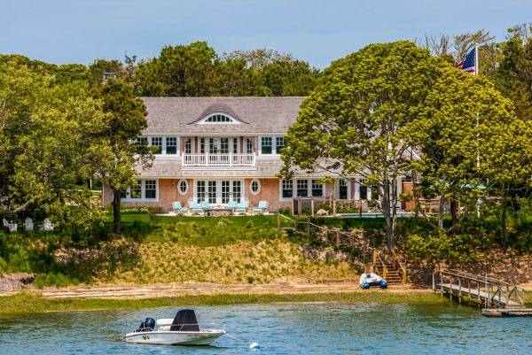 Shingled home on Cape Cod designed by Polhemus Savery DaSilva Architects