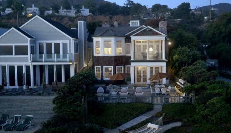 Grace and Frankie on Netflix Beach House