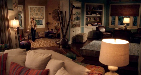 screenshot of beach house interior on Grace and Frankie