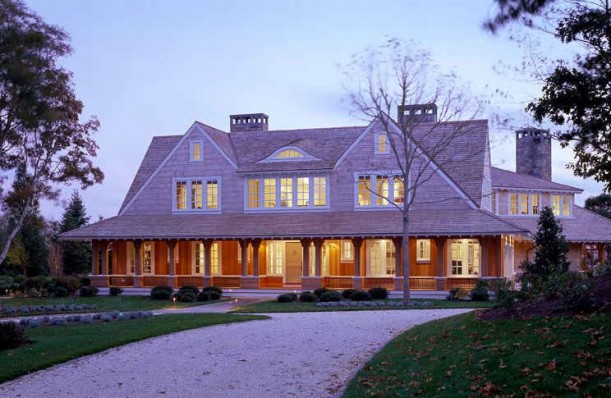 front exterior of Shingle style Cape Cod summer house