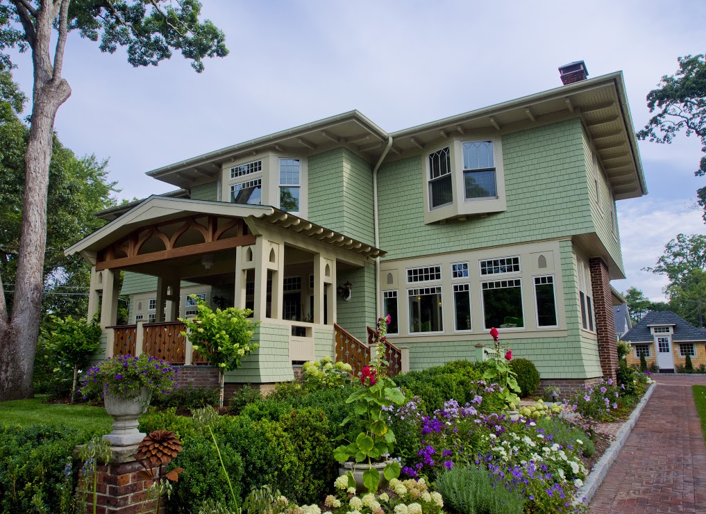 Remodeled American Foursquare House in Allenhurst by Degnan Design