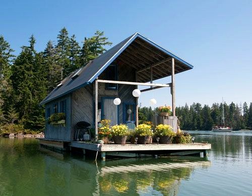 A Tiny 240-Square-Foot Floating House in Maine