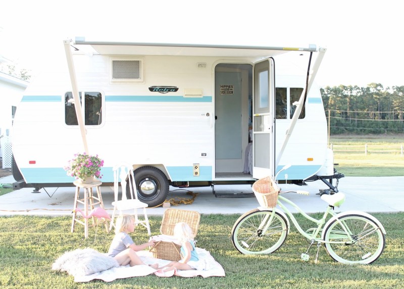 Pollyanna the vintage-style camper