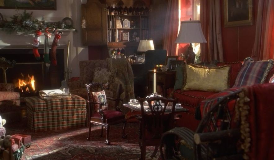 "Miracle on 34th Street" living room