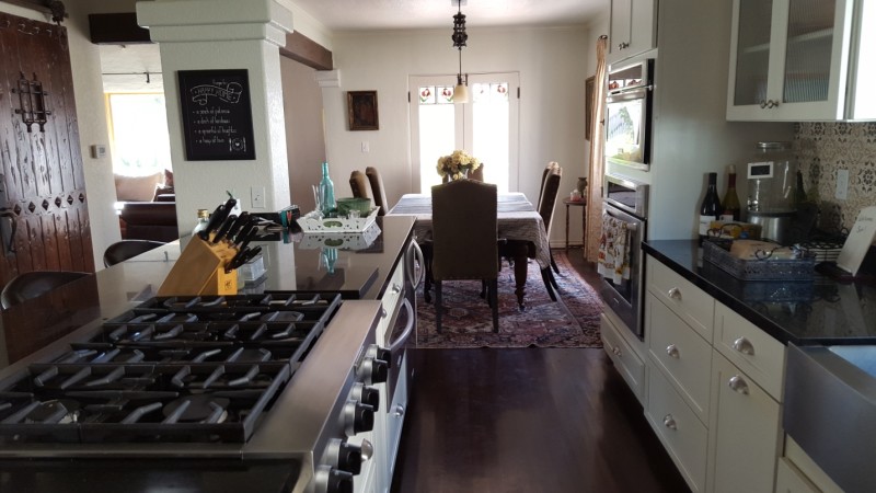 Eat-in kitchen with table and chairs