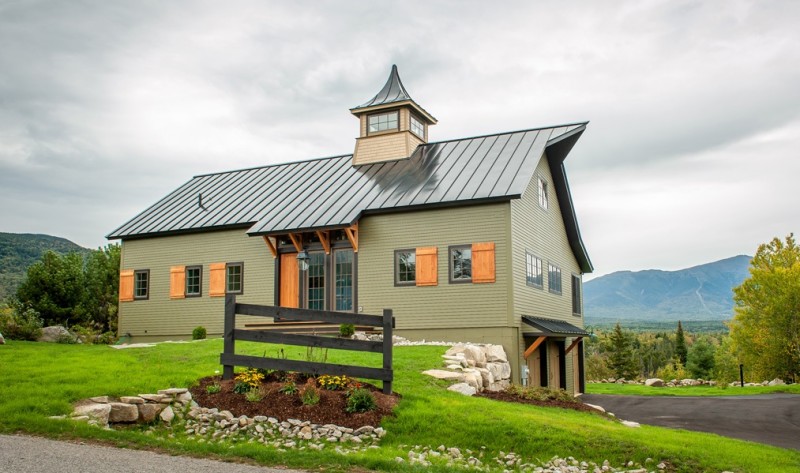 A New House Built to Look  Like an Old Barn 