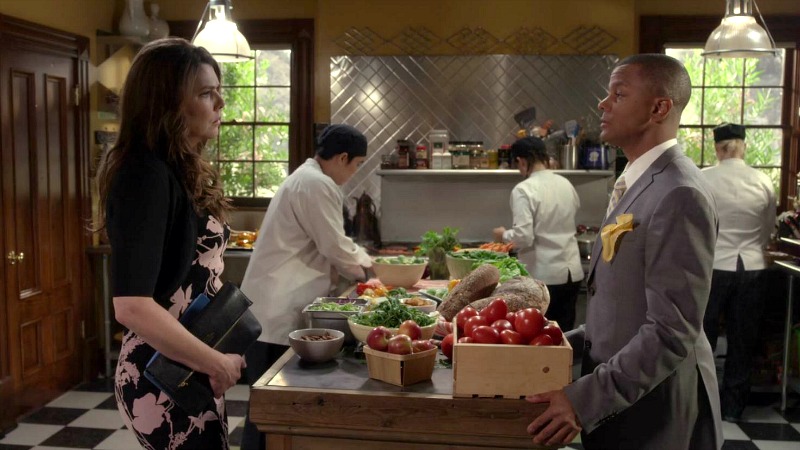 Lorelai in the kitchen of the Dragonfly Inn