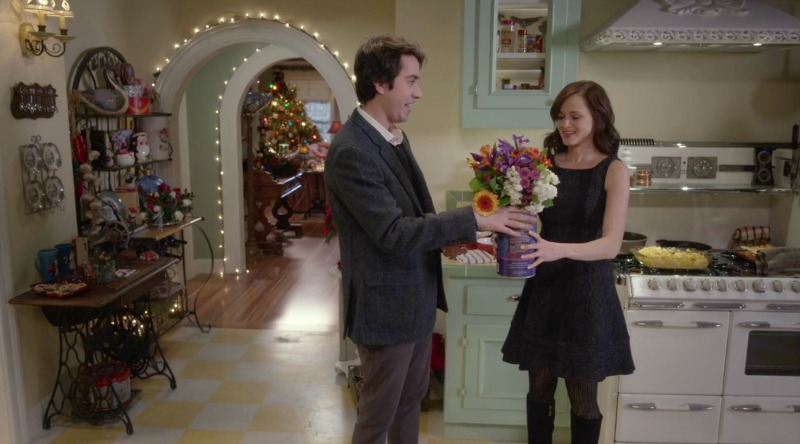 Rory getting flowers from her boyfriend