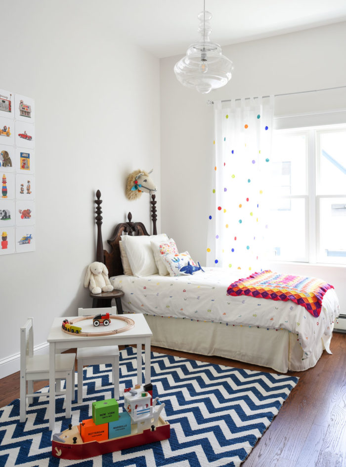 Child\'s bedroom with twin bed