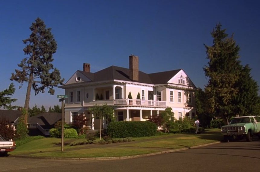 Screenshot 10 Things I Hate About You-huset i Tacoma