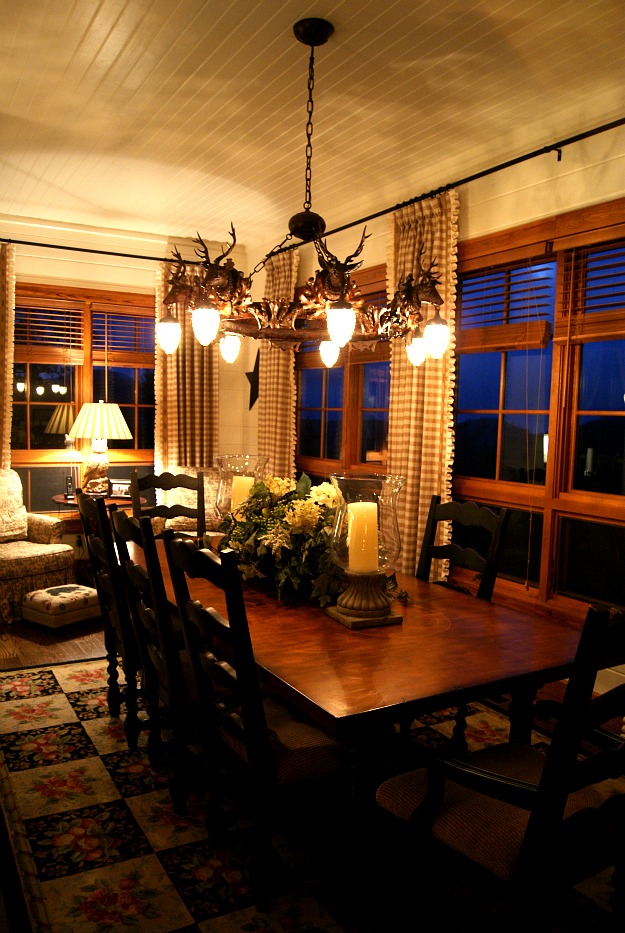 Breakfast room in mountain house