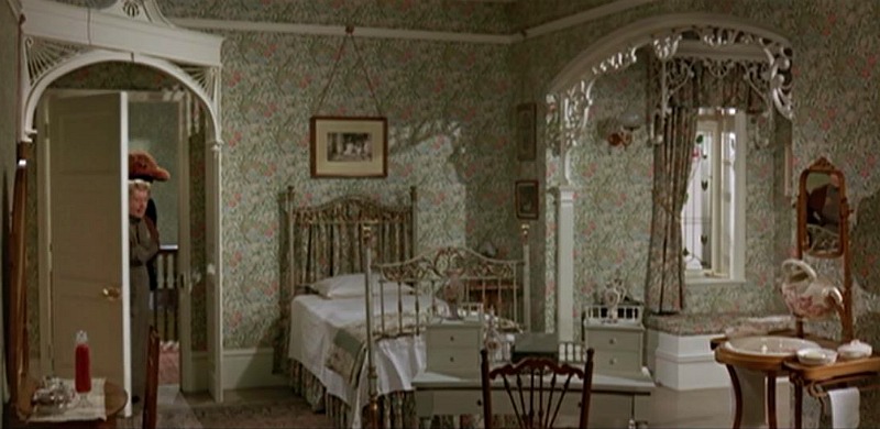 My Fair Lady movie sets Eliza's bedroom