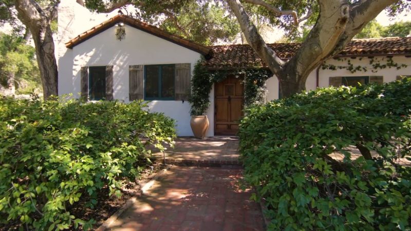 Front door of Jeff Bridges\' house in Montecito, framed by vines