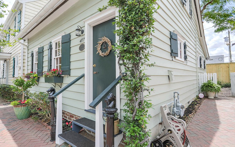 Cottage Door Savannah Georgia