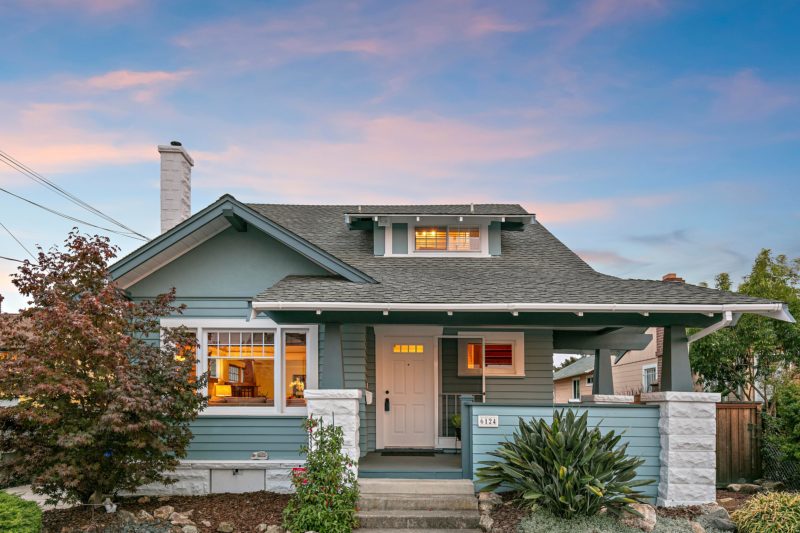 A Craftsman Cottage For Sale in California - Hooked on Houses