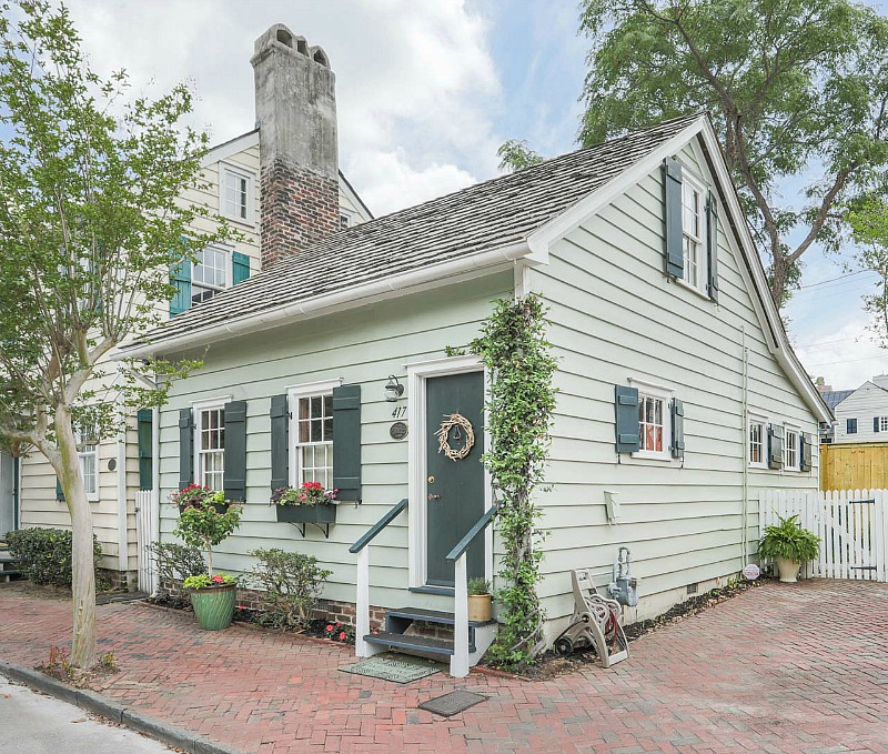 Freeman S Cottage In Savannah S Historic District Hooked On Houses