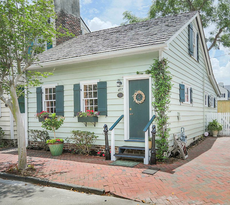 Freeman S Cottage In Savannah S Historic District Hooked On Houses