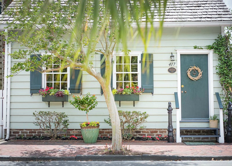 Freeman S Cottage In Savannah S Historic District Hooked On Houses