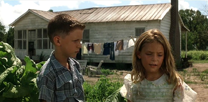 Young Forrest Gump and Jenny at Her House