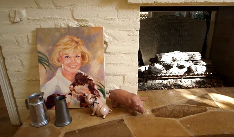 Doris Day Julien's Auction Items Painting