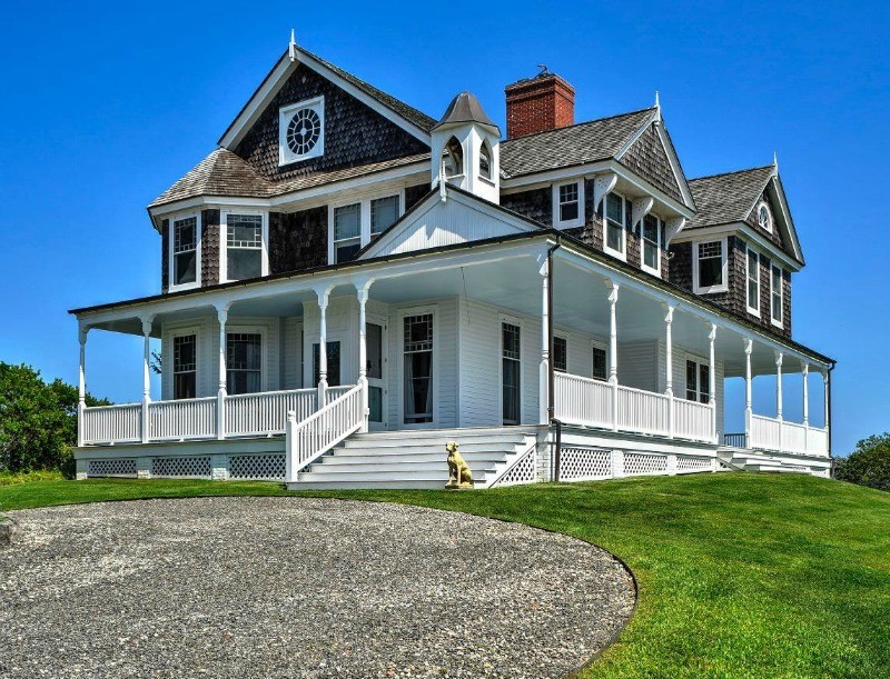 Shingled Houses Archives - Hooked on Houses