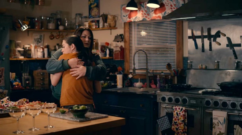 Dana Sue and Annie Sullivan in the kitchen