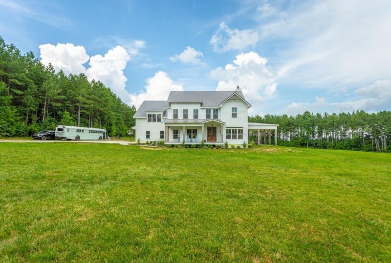 Modern Farmhouse 645 Walden Farms Rd